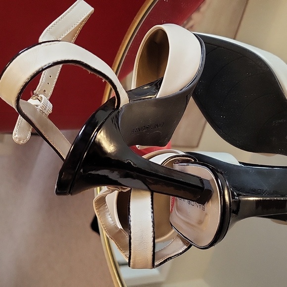 Womens two tone heels - Picture 4 of 8